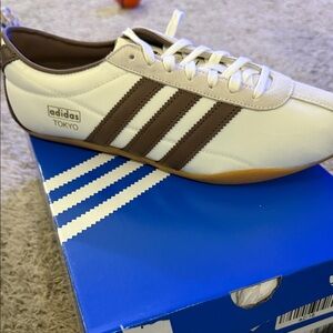 Adidas Tokyo women’s White and Brown Sneakers